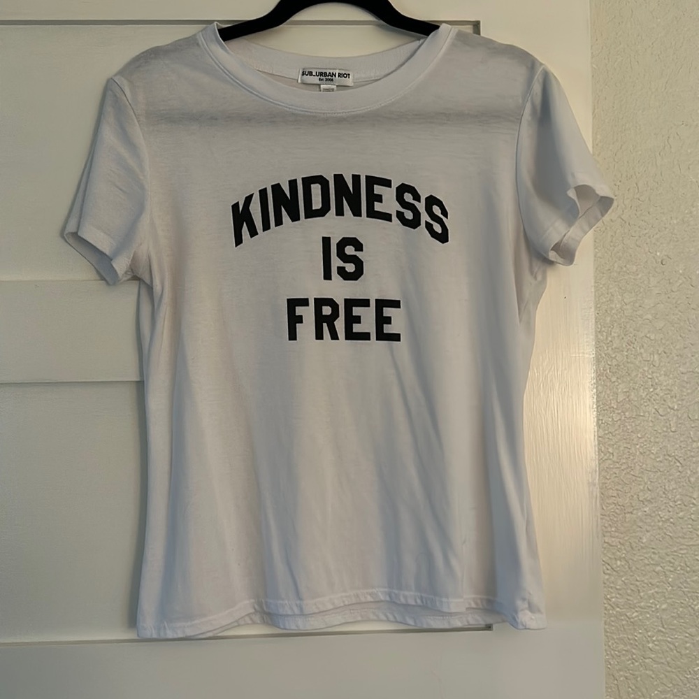 Women’s suburban riot tee